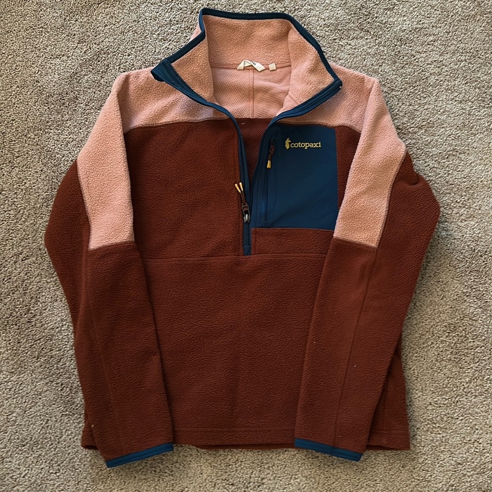 Size small color block pullover